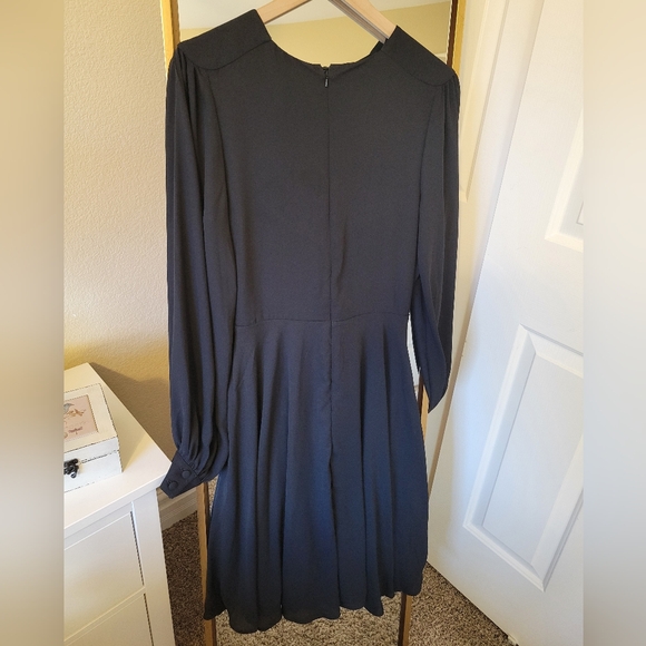 BNWT La Femme En Noir Faux Wrap Dress in Black size L - Picture 2 of 6